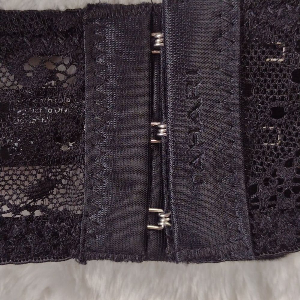 Tahari Black Lace Balconette Multi-way Bra with Nude Underlay Size 36B - Picture 7 of 12